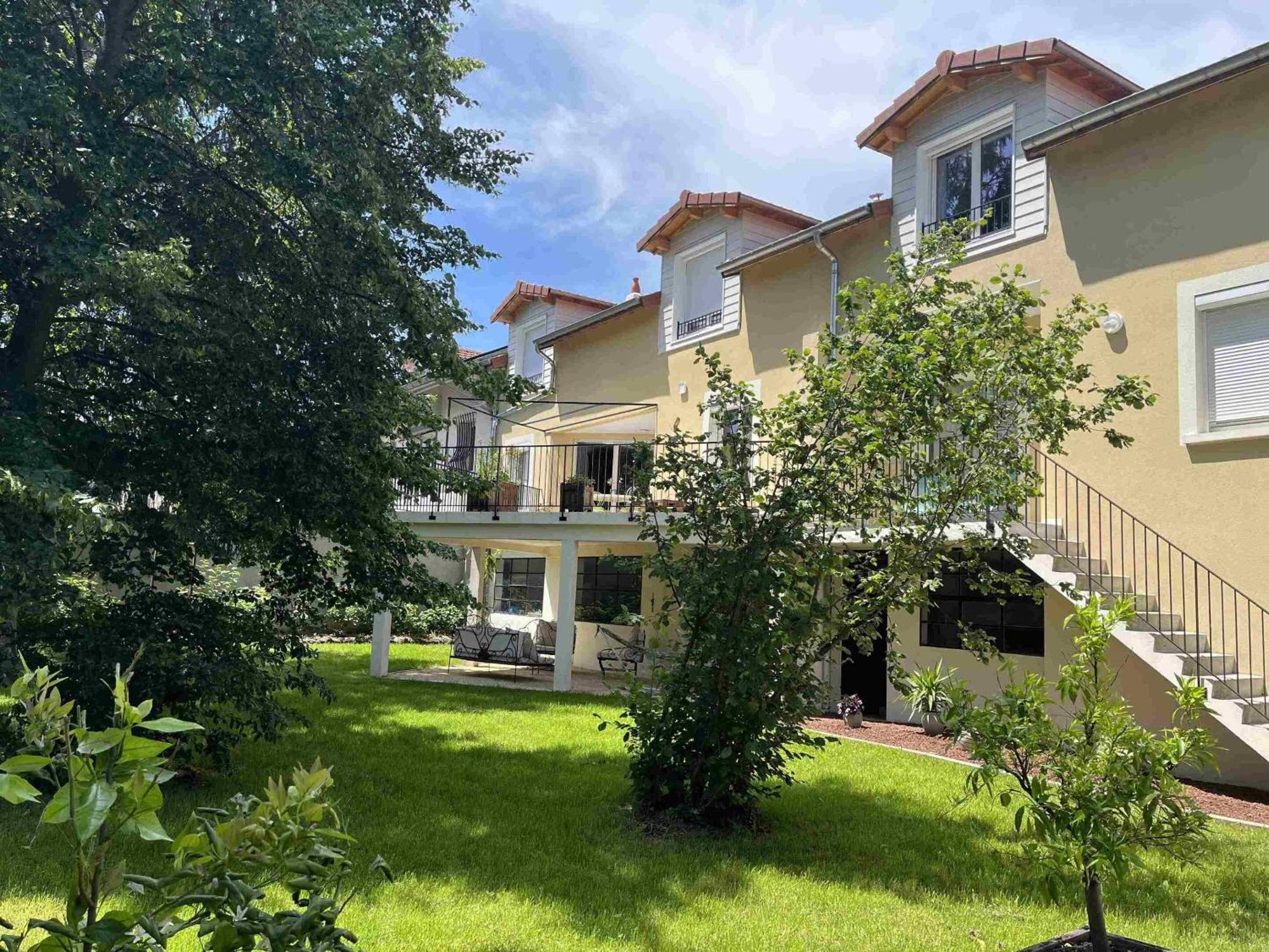 Bed and Breakfast Le Jardin Du Dolaizon Le Puy-en-Velay Экстерьер фото